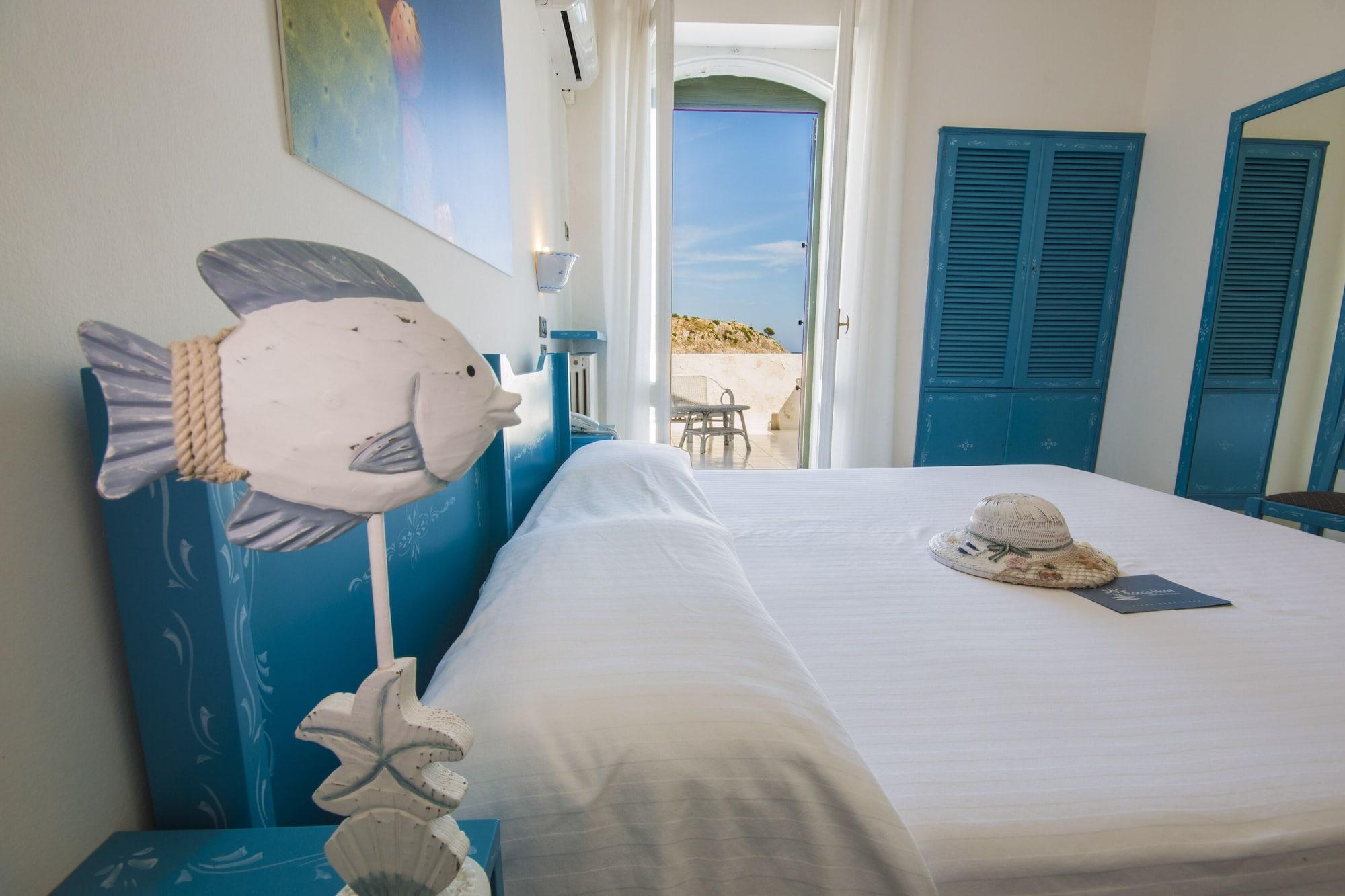 Castro  Hotel La Roccia מראה חיצוני תמונה