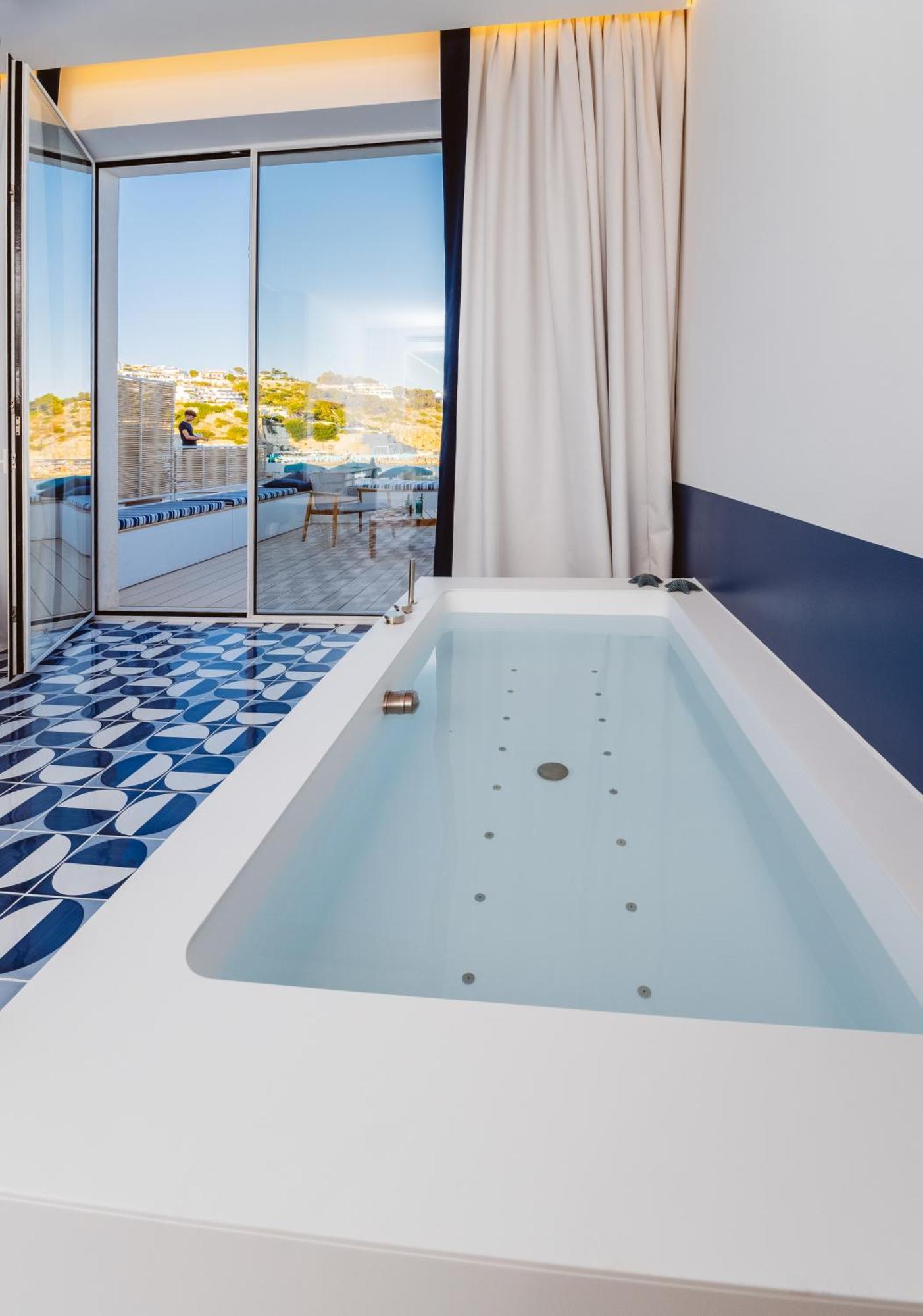 Castro  Hotel La Roccia מראה חיצוני תמונה